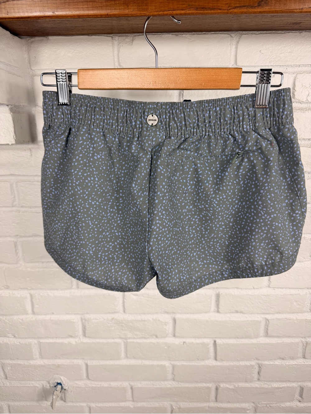 prAna Gray Speckled Athletic Running Shorts XS Sustainable Activewear - Picture 6 of 6
